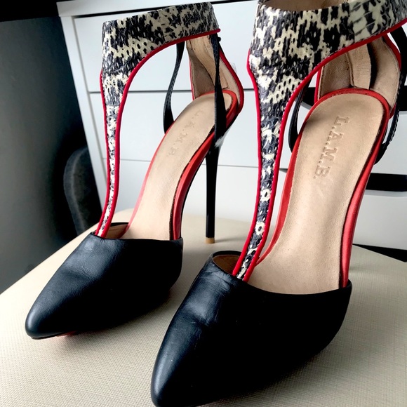 L.A.M.B  LEATHER STILETTO HEELS NEVER WORN - Picture 2 of 14